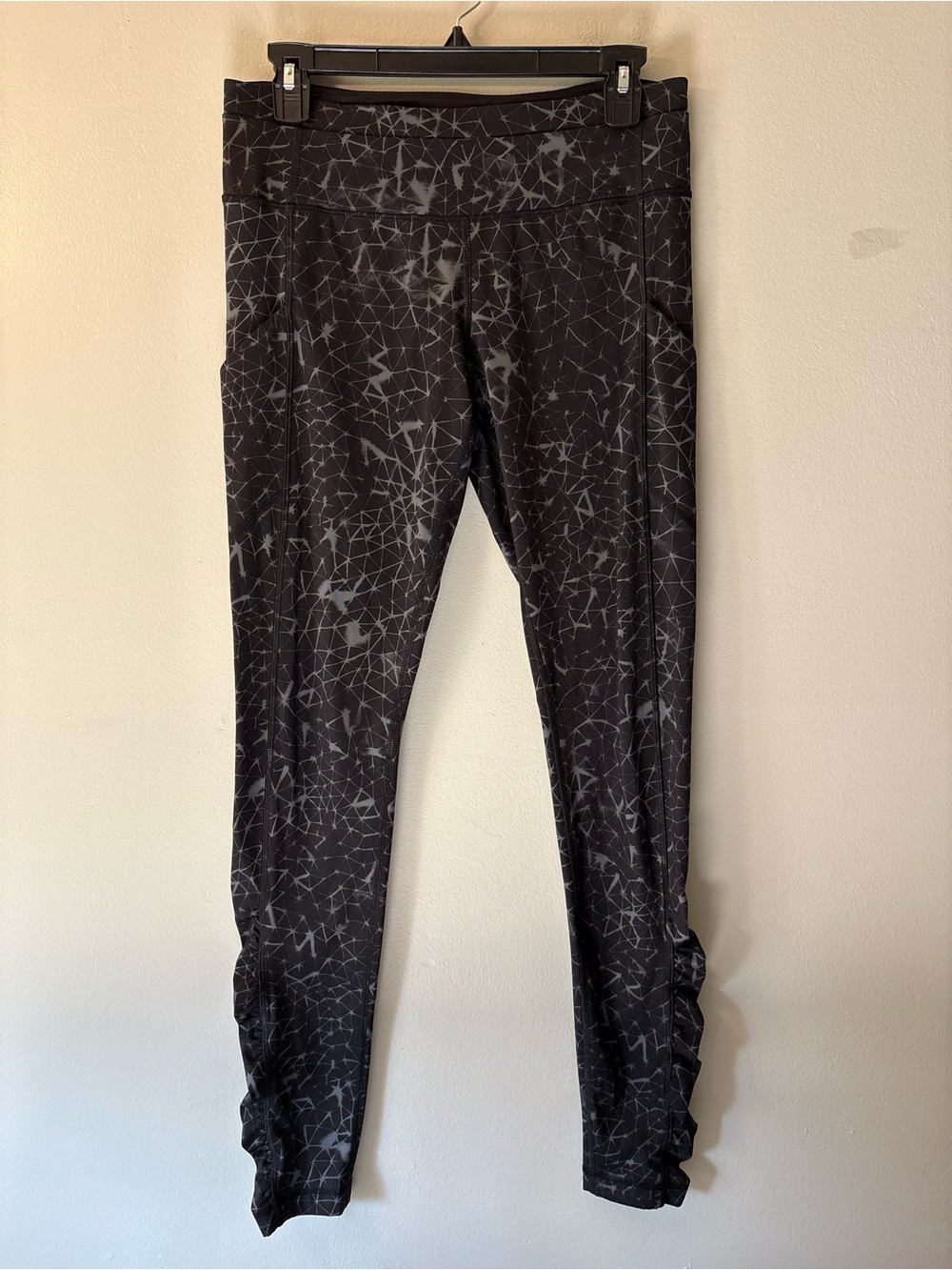 Lululemon Black Geometric Print High-Waist Leggings, Size 8 Women’s